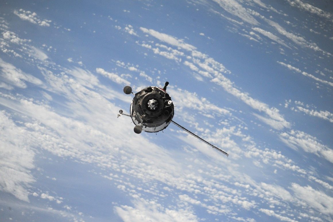 Water-based spacecraft  propulsion system gets testing program